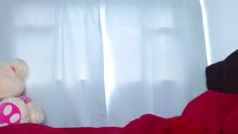 charlothe_wright online show from October 1, 5:51 pm