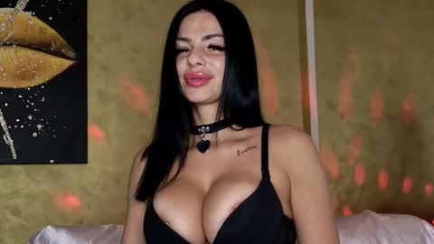 CHARLOTTE online show from February 19, 3:50 am