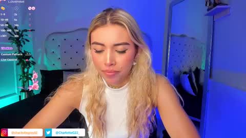 Snapshot of charlotte__grey chatting on March 3, 7:46 pm charlotte grey online show from March 3, 7:46 pm