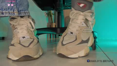 charlotte  grey online show from December 2, 7:49 pm