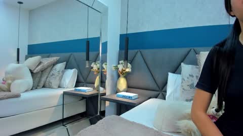 Charlotte online show from February 19, 2:34 pm