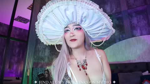 Charlotte online show from January 10, 7:40 pm