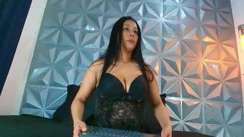 Charlotte online show from May 27, 2:52 am