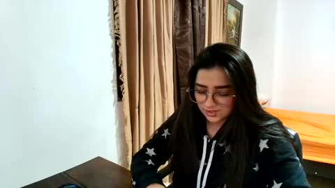 charlotte_richardson online show from June 2, 1:17 am