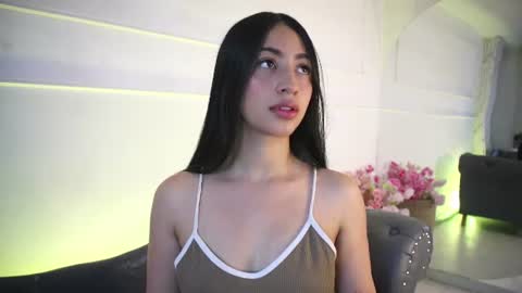 Lauren Rus online show from June 23, 12:36 pm