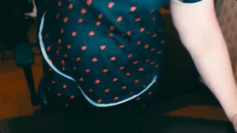 CharlotteXTasty online show from September 16, 6:49 pm