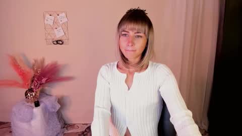 Snapshot of charmbianca chatting on September 28, 3:39 pm Bianca online show from September 28, 3:39 pm