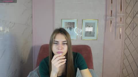 Snapshot of charmbianca chatting on January 31, 5:30 am Bianca online show from January 31, 5:30 am