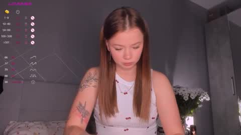 Em online show from November 3, 7:40 pm