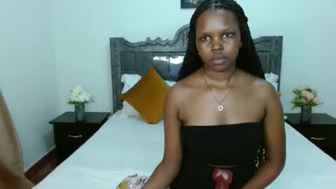 Snapshot of chayenie chatting on September 15, 8:49 pm Cheyenne online show from September 15, 8:49 pm