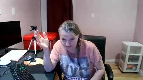 chealsiek online show from October 31, 12:56 am