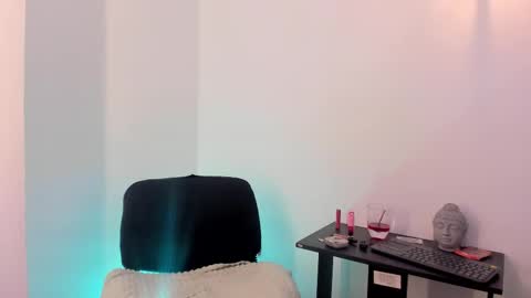 Chelsea  online show from November 12, 7:23 pm