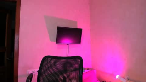 Chelsy  Luxe  online show from May 30, 5:16 am
