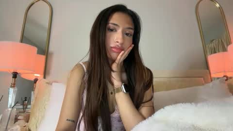 cherliecarmen online show from April 3, 7:39 am