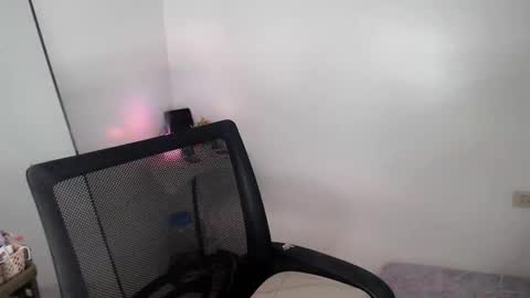 kris online show from October 5, 10:37 pm