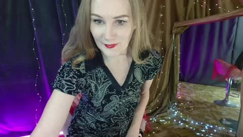 Snapshot of cherry_blossomsx chatting on December 20, 6:08 am thanks guys see you tomorrow online show from December 20, 6:08 am