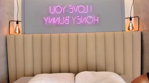 C H E R R Y  online show from January 12, 11:37 am