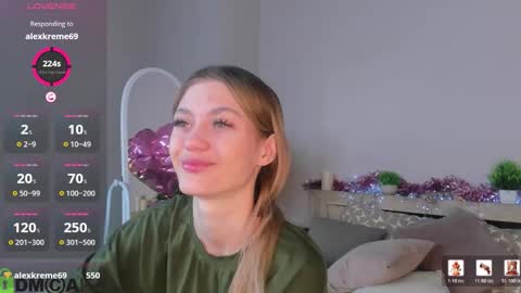 cherry_pr1ce online show from February 22, 12:22 am