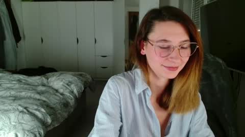 Leonie online show from February 25, 2:59 pm