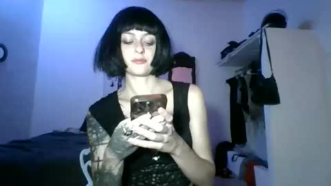 cherryblushxo online show from May 18, 2:10 am
