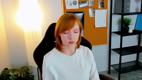 cherrycrushlove online show from May 8, 6:49 am