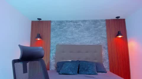 C H E R R Y online show from October 3, 12:10 pm