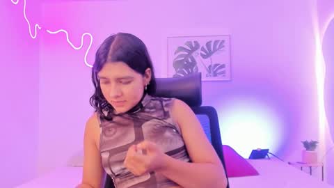 C H E R R Y online show from November 17, 12:50 pm