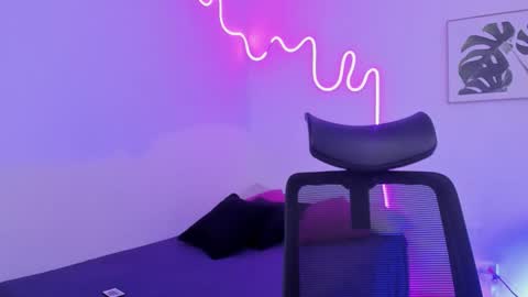 C H E R R Y online show from October 11, 11:25 am