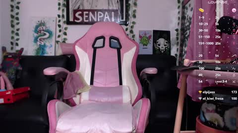 chise chann online show from March 6, 7:36 am