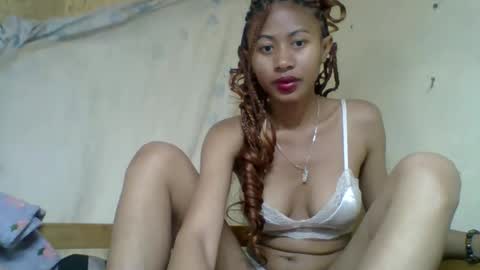 Snapshot of chloe9794 chatting on October 5, 7:24 am chloe9794 online show from October 5, 7:24 am