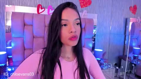 Snapshot of chloe__evans_ chatting on September 24, 11:42 am Chloe online show from September 24, 11:42 am