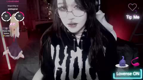 chloe_crystall_killer online show from October 21, 1:15 pm