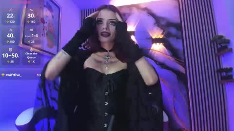 chloe_jacksonn online show from December 13, 11:21 pm