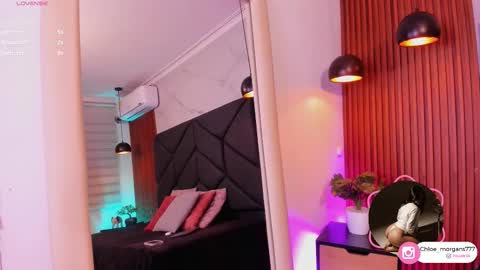 Snapshot of chloe_morgans chatting on October 14, 11:57 am chloe online show from October 14, 11:57 am
