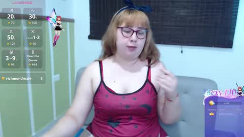 chloe_prg online show from February 9, 2:52 pm