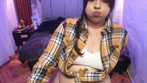 chloe_smith5 online show from November 20, 3:24 pm