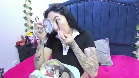 ChloeeThompson online show from October 23, 1:55 am