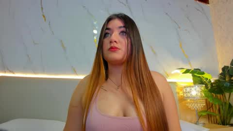 Chloee online show from November 3, 12:31 pm