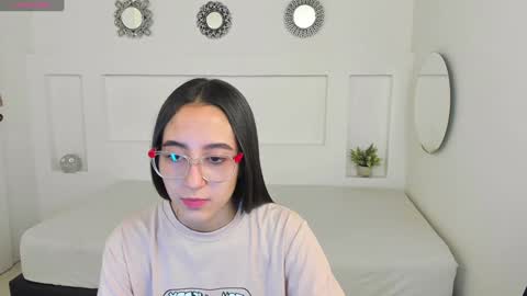 chloehil2 online show from January 13, 7:42 pm