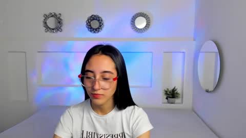 chloehil2 online show from March 4, 8:27 pm