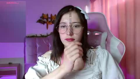 Chloe online show from January 30, 10:30 pm