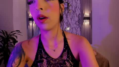 chloemasonn online show from April 14, 11:10 am