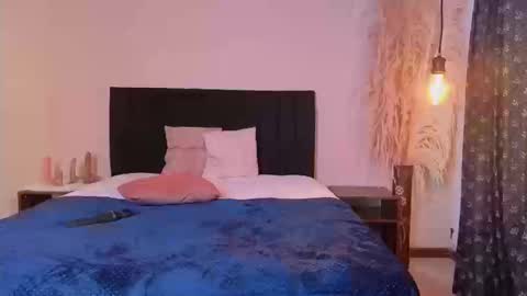 ChloeTurner  online show from March 3, 10:05 pm