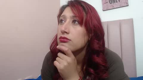 chloewild707rs online show from October 30, 4:48 am