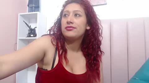 chloewild707rs online show from December 4, 4:59 am