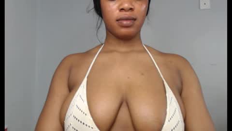 ESTHER online show from October 11, 5:37 pm