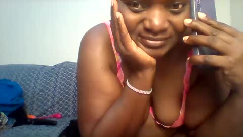 chocobabe002 online show from March 13, 4:47 am