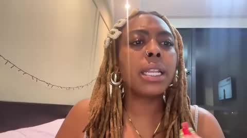 Snapshot of chocolatecakequeen chatting on January 16, 1:58 am ChocolateCakeQueen online show from January 16, 1:58 am