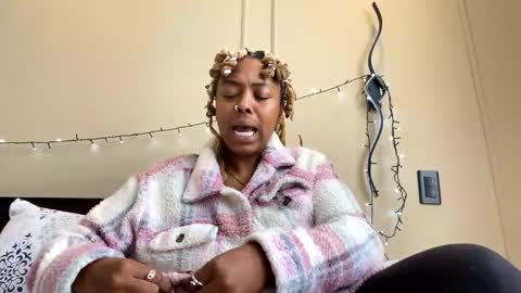 Snapshot of chocolatecakequeen chatting on March 3, 9:45 pm ChocolateCakeQueen online show from March 3, 9:45 pm