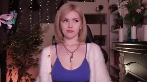 chriss_foxx online show from March 26, 4:42 pm